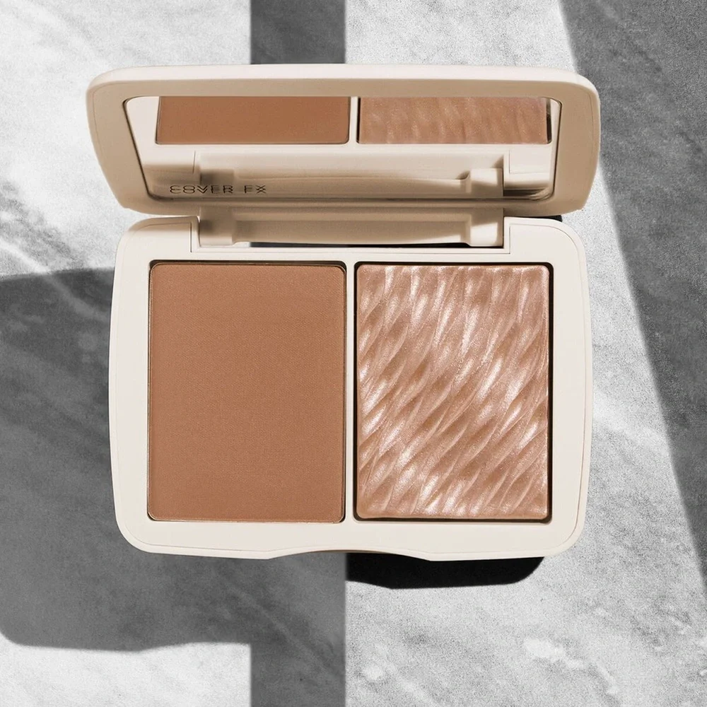 Cover FX Monochromatic Bronzer Duo matte & shimmer in Sunkissed Bronze neutral